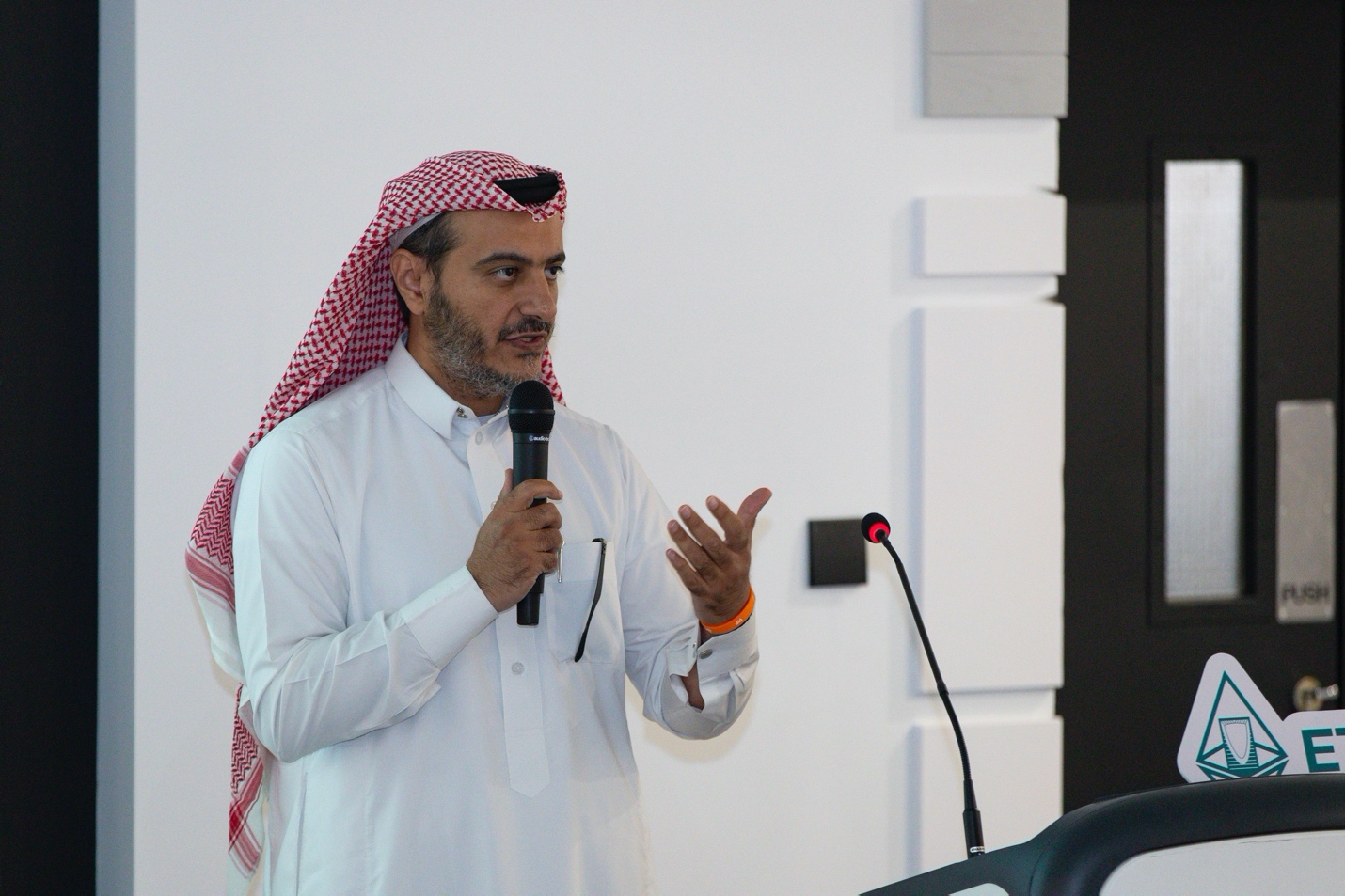 以太坊利雅得活动顺利召开,ChainIDE赋能沙特开发者生态