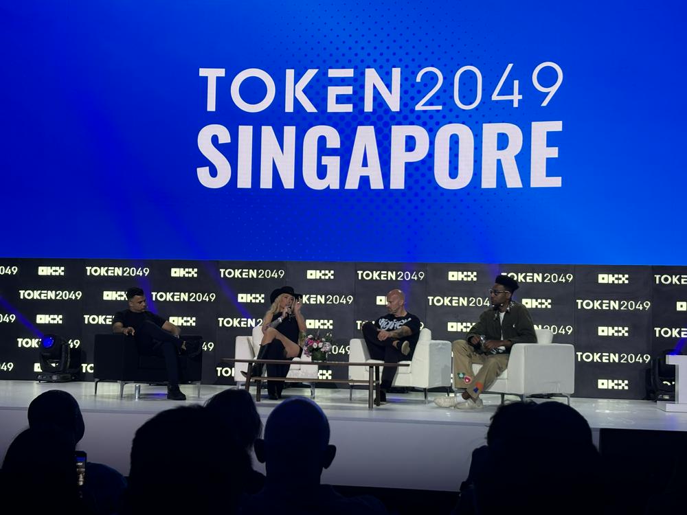 在新加坡TOKEN2049,大V Ansem与歌手Iggy Azalea如何谈meme币?