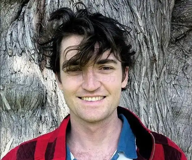 特朗普上任首日,被囚11年的丝绸之路创始人获释